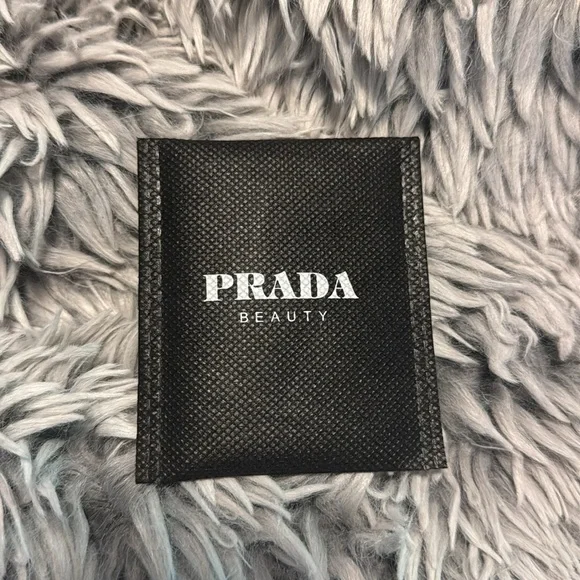 New in box/Sleeve Prada Beauty GWP Set of 3 Charms - Picture 3 of 3